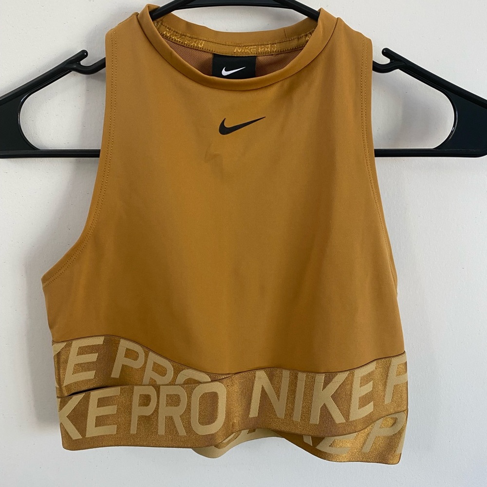 Nike Workout Top